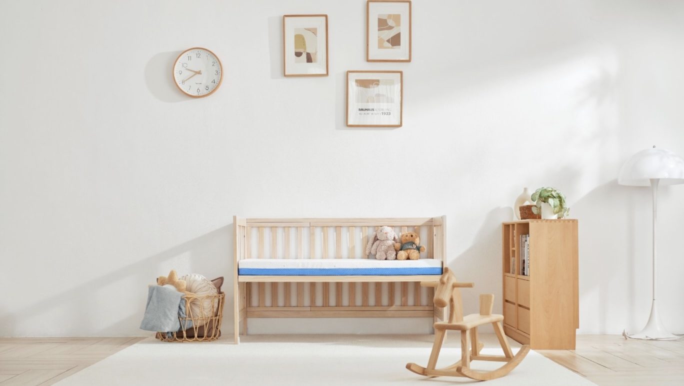 5 Things to Look For In A Baby Mattress (According to New Moms)